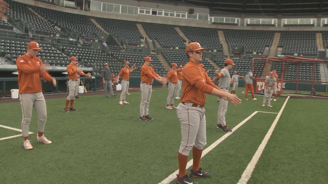 Bryce Elder notched 2nd win in UT baseball's 7-2 victory over Purdue