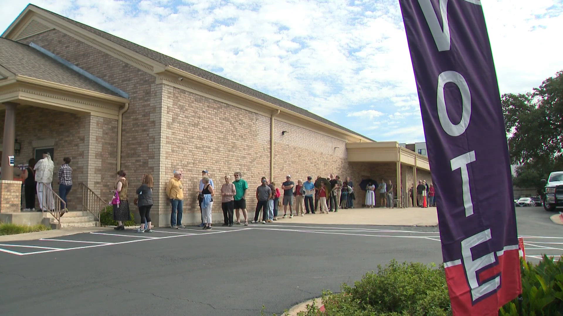 Early voting begins in Texas as voters line up at busy Austin polling places