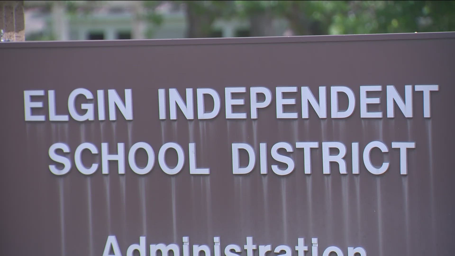 Elgin ISD's superintendent says that claims on social media of weapons on the Elgin High School campus Monday and Tuesday are false. KVUE's Melia Masumoto has more.