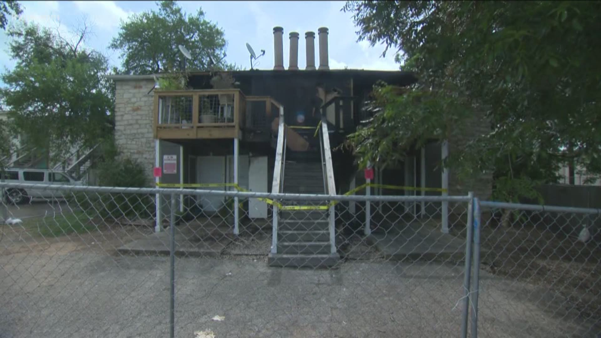 Some residents were lucky to get out as a fire roared through a South Austin apartment complex Friday morning.