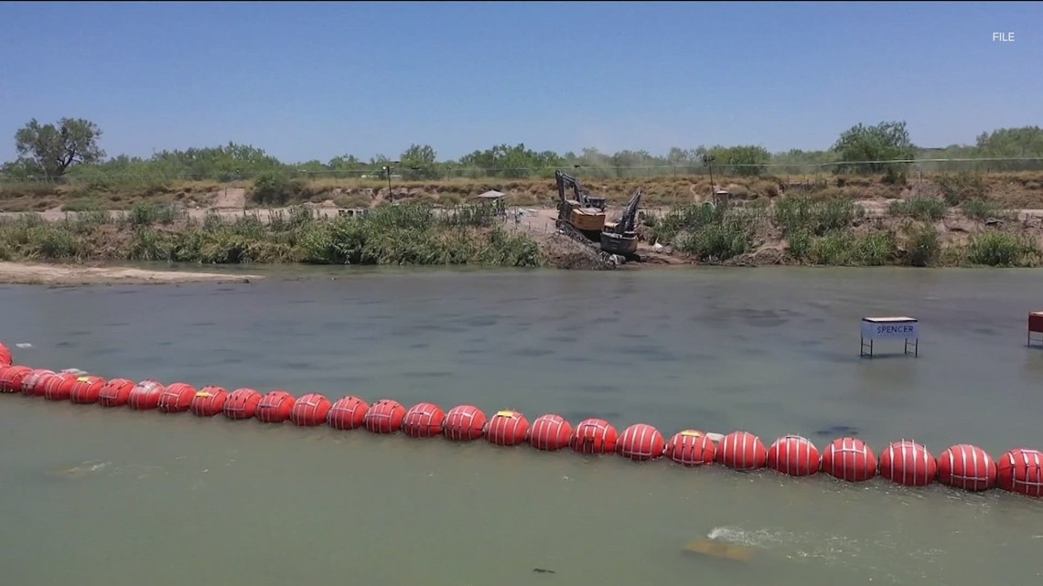 Texas can keep buoys in the Rio Grande while legal challenge continues ...