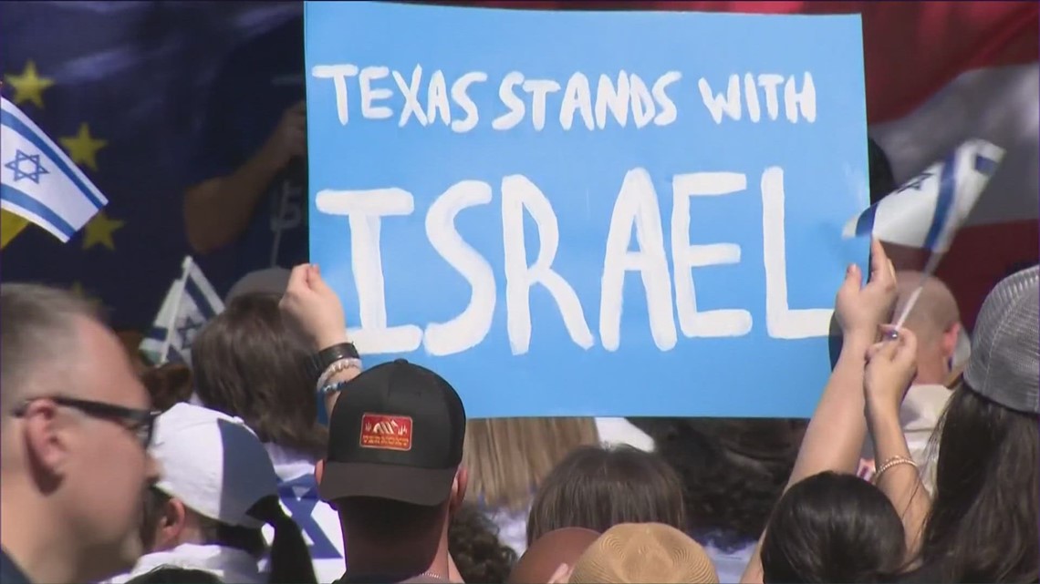 Pro-Israel, pro-Palestine groups protest at Texas Capitol | kvue.com