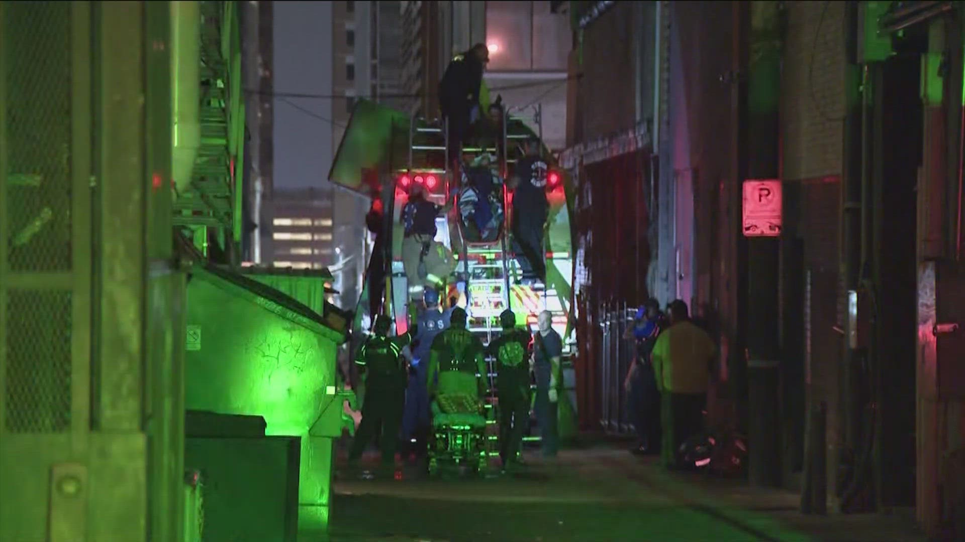 Man Rescued From The Back Of Austin Texas Garbage Truck Kvue austin-texas-map-downtown-printable-maps
