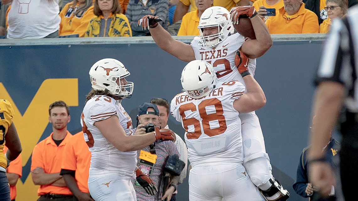 Offensive lineman Sam Cosmi announces return to Longhorns for junior season