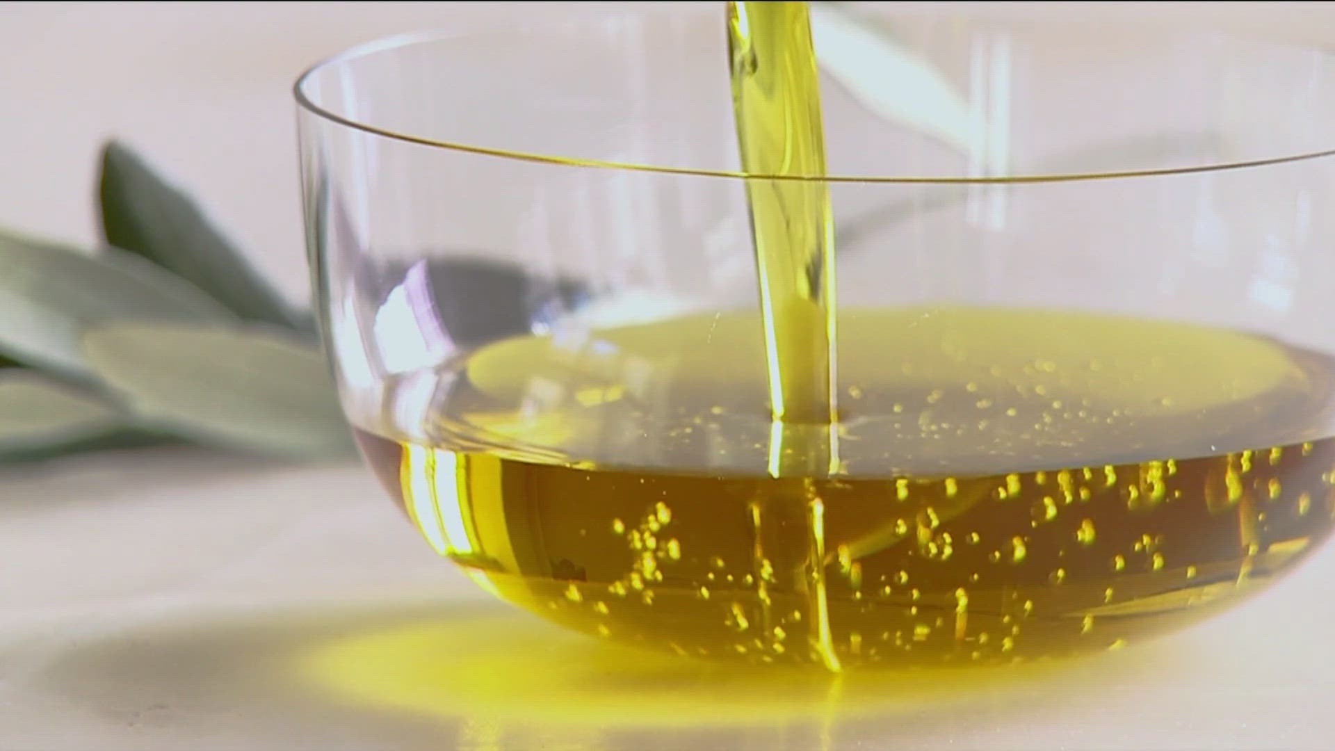 Consumer Reports compares alternatives such as coconut sugar and agave nectar.