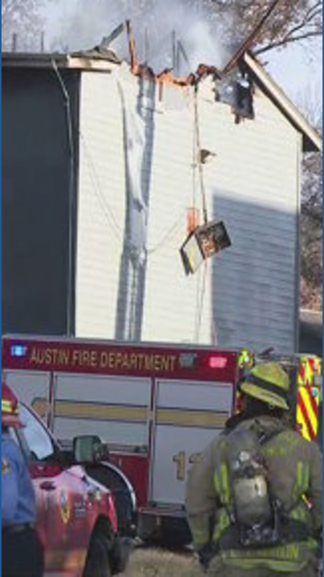 Austin firefighters responds to fires at 2 abandoned apartment ...