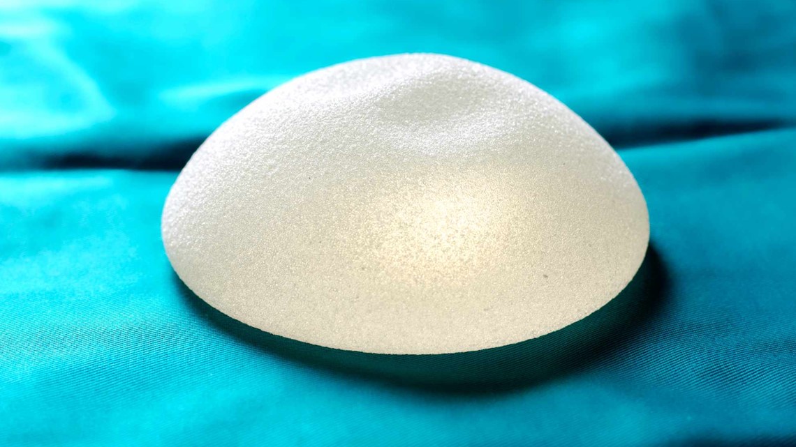 Defenders FDA calls for new boxed warnings on breast implants