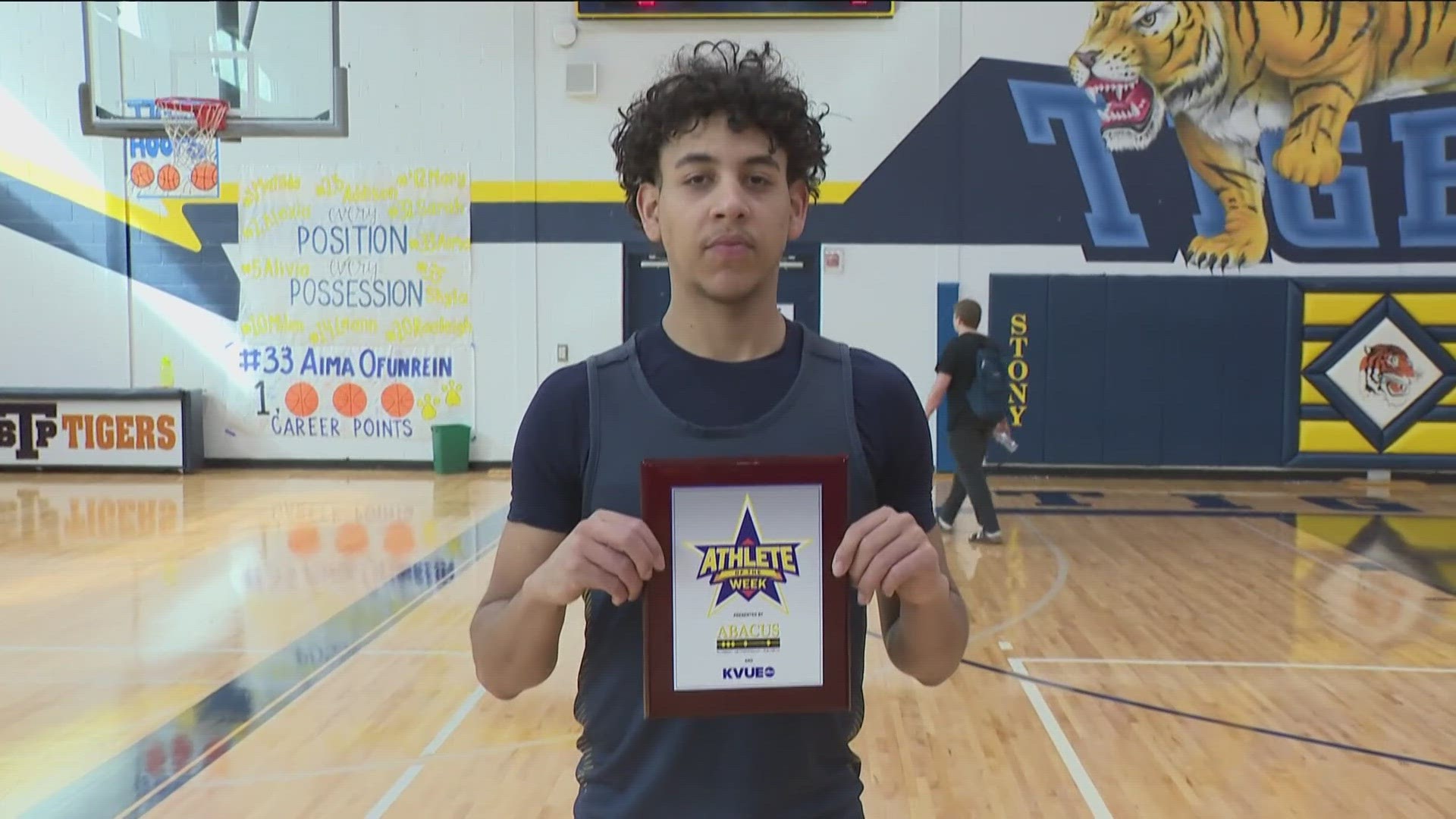 Stony Point guard Junior Goodlet is our Athlete of the Week! The senior guard has been vital to the Tigers maintaining an undefeated district record this season.