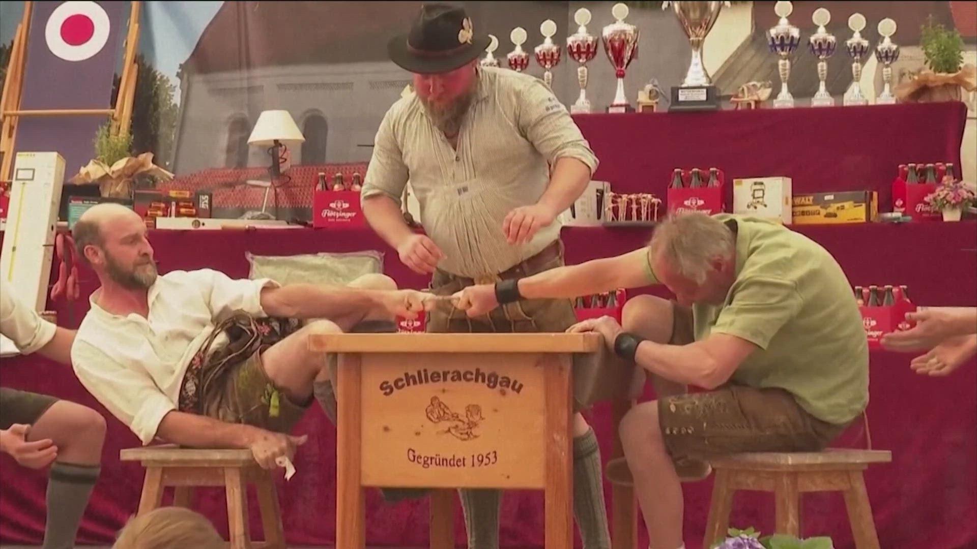 Several competitors won in different categories during the "fingerhakeln" competition.