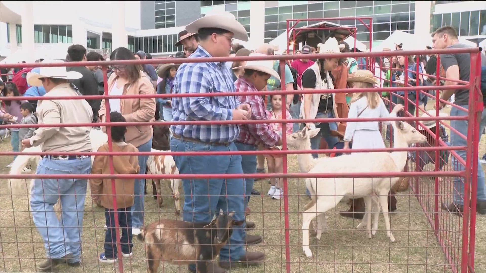 KVUE's Hannah Rucker gives us some of the sights and smells at Friday's official kickoff.