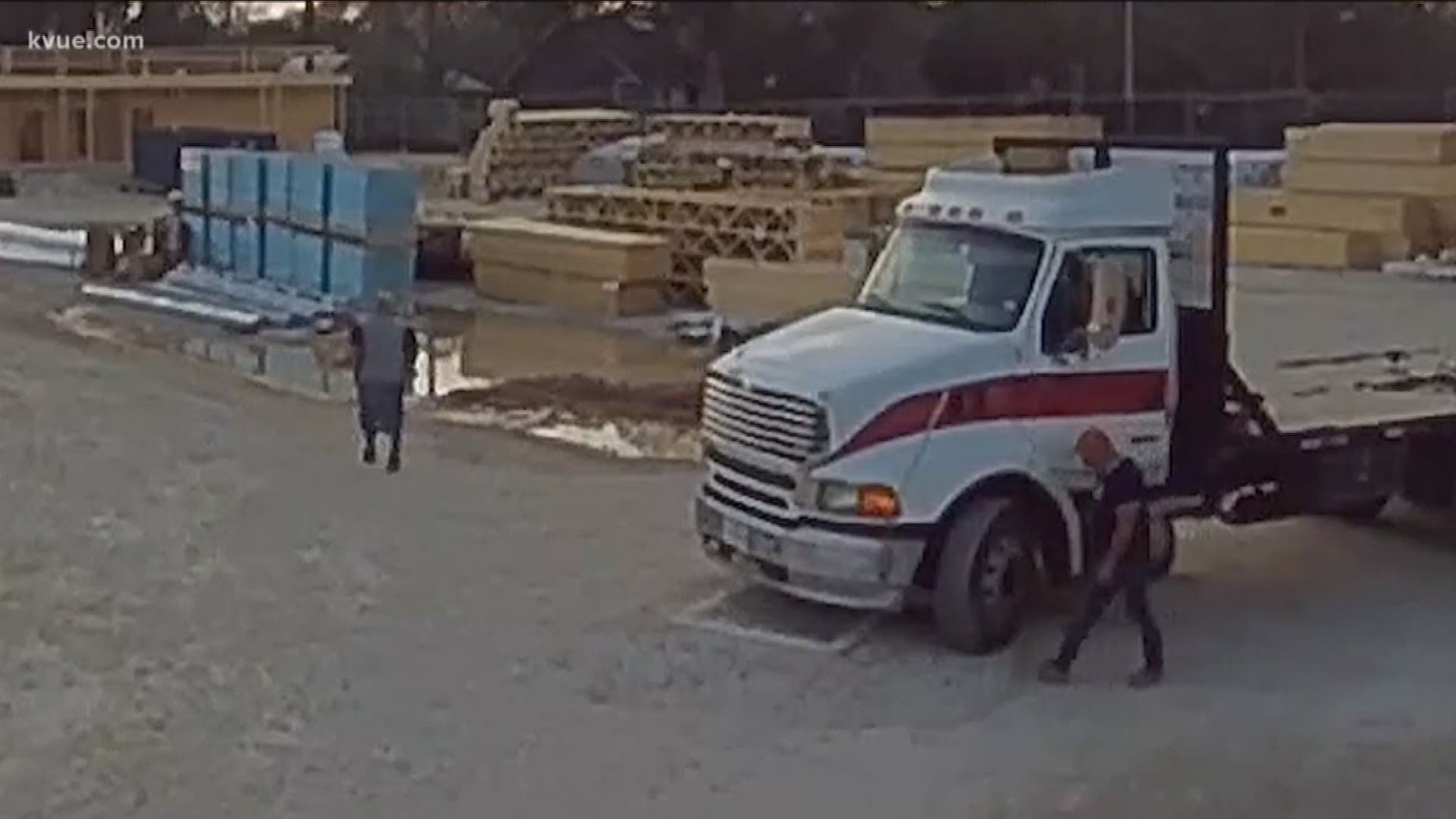Video shows a $10,000 heist pulled off over the weekend at a South Austin construction site.