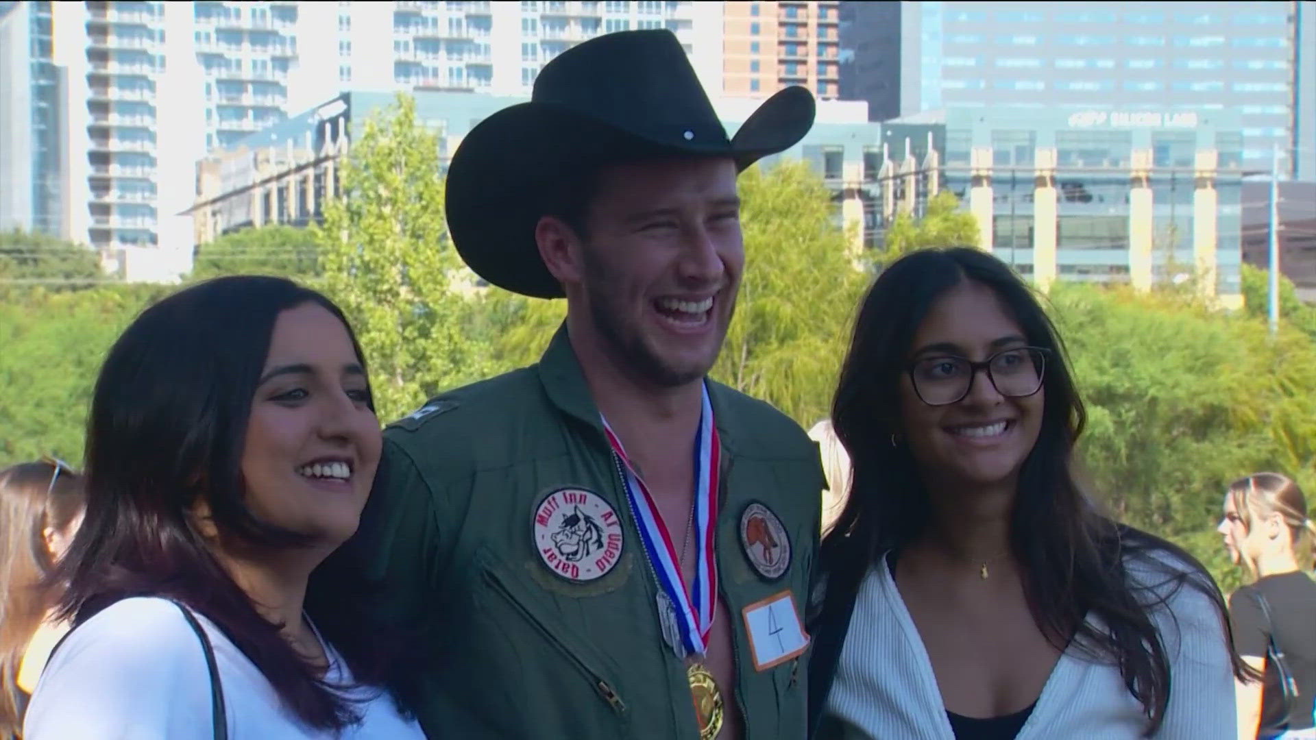 Glen Powell's mom was a judge in the contest and helped name Maxwell William Braunsteen as the winner.