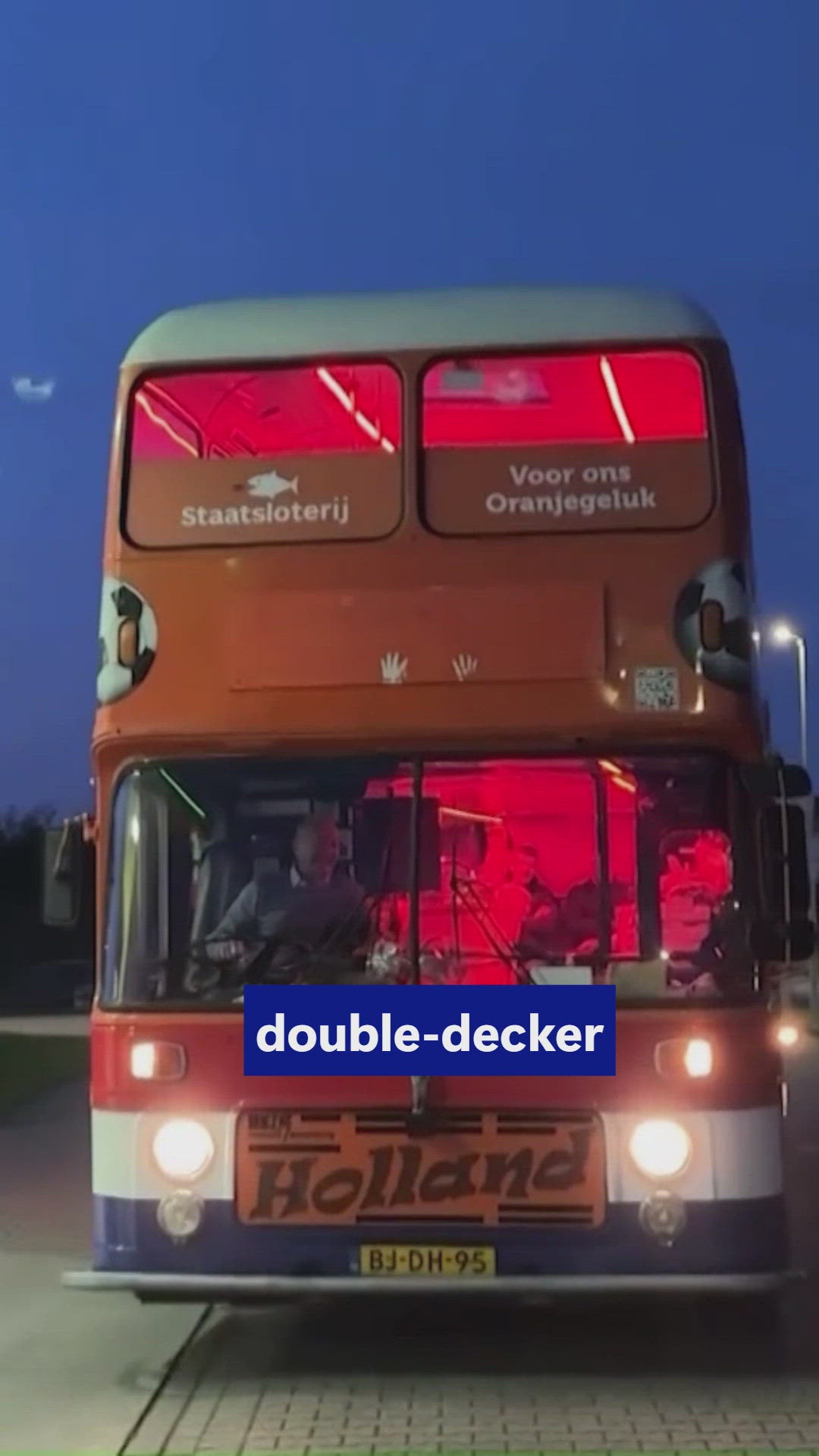 Dutch superfans bringing orange bus to Houston for World Cup | kvue.com