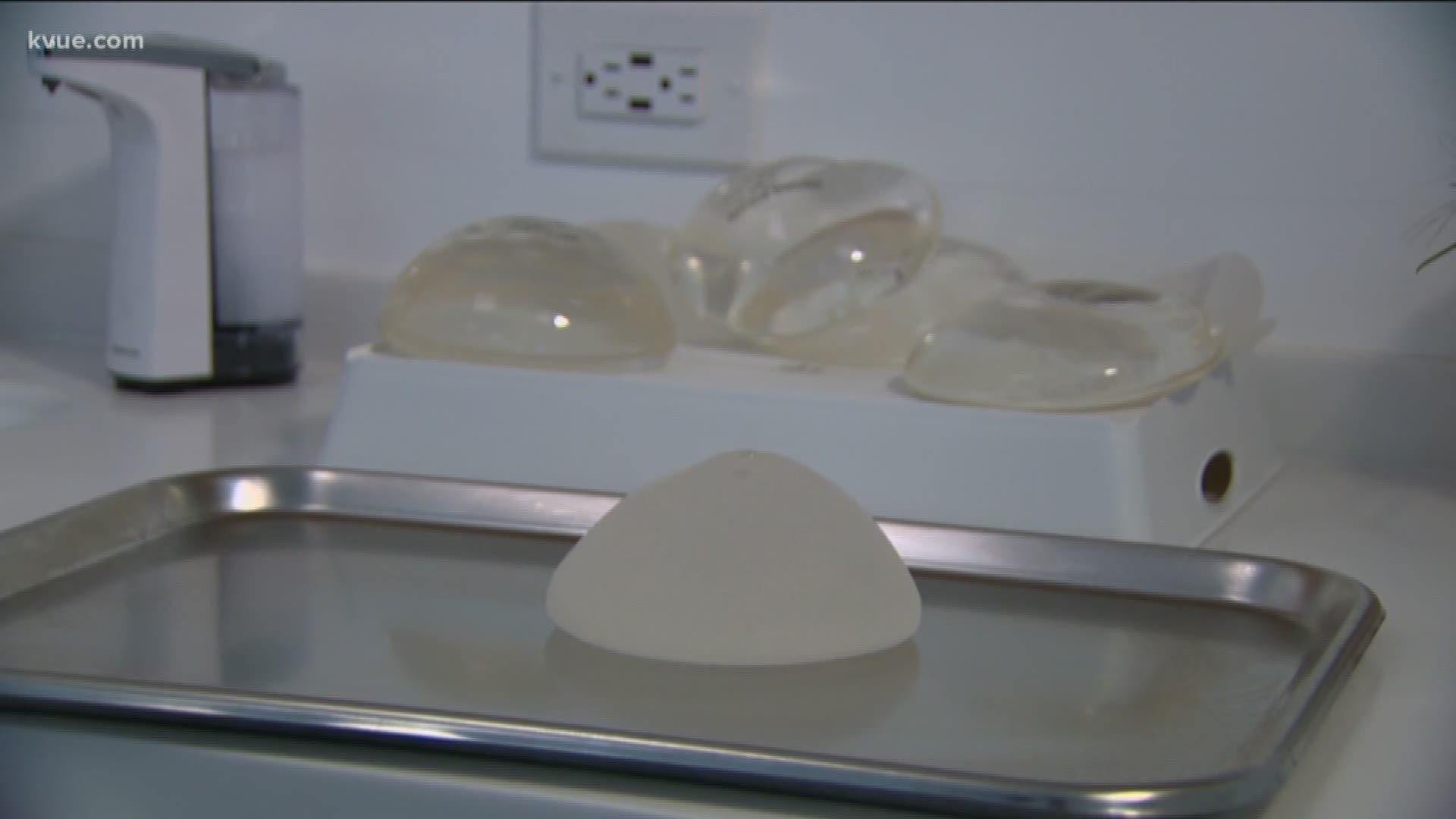 The KVUE Defenders discovered the FDA found the implants are linked to increased risk of developing lymphoma.