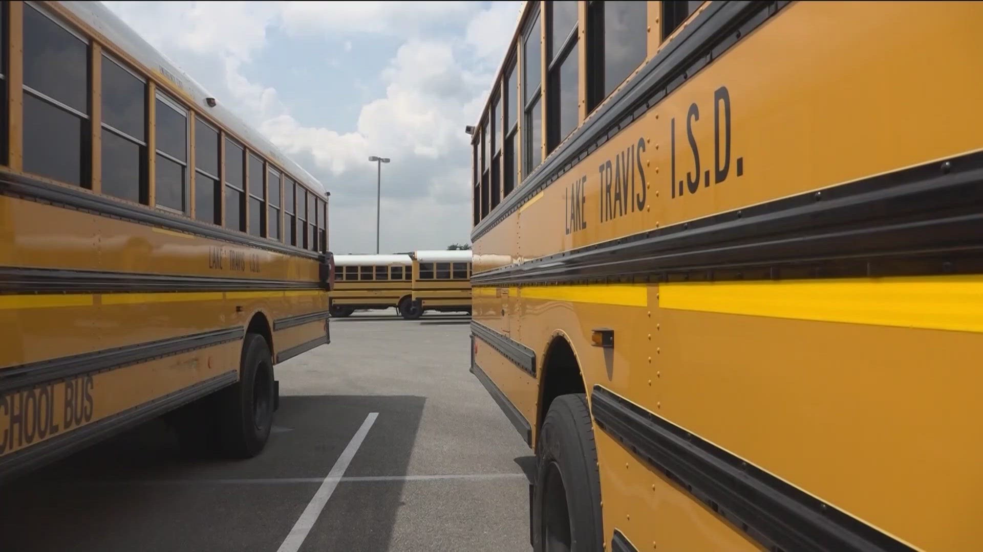 Lake Travis ISD hires bus drivers ahead of 202324 school year