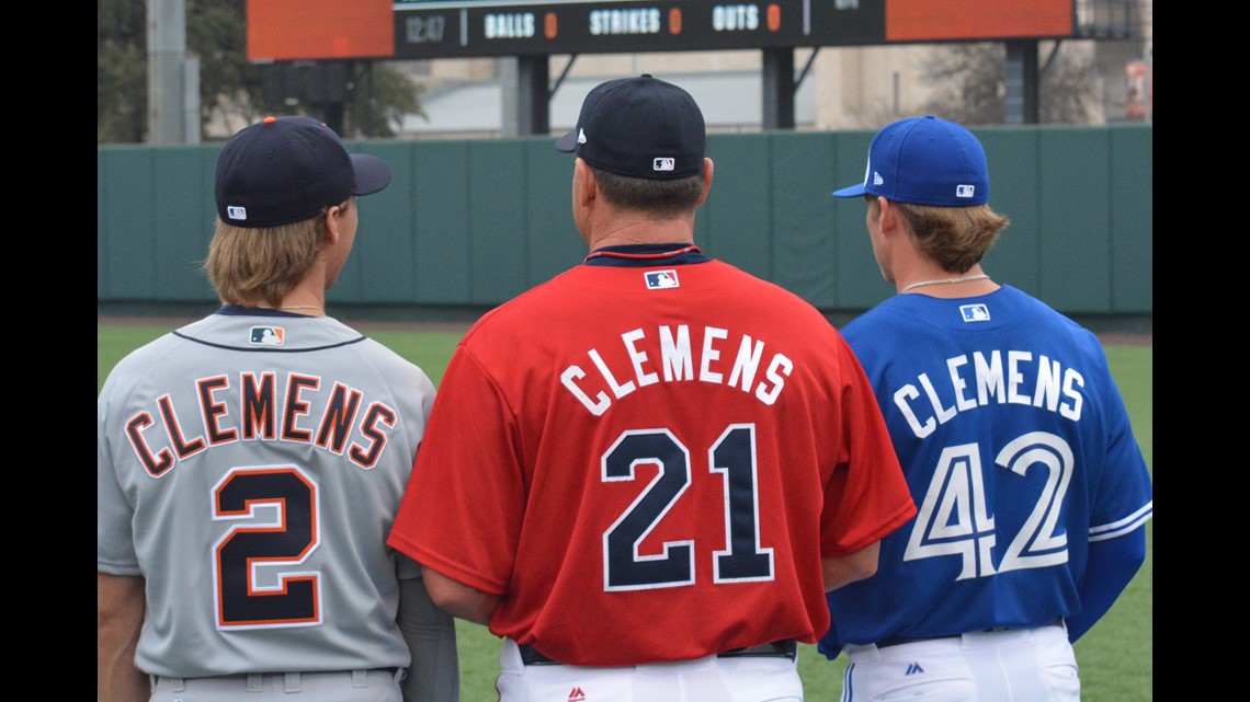 Kacy Clemens, son of Roger Clemens, on Lansing Lugnuts roster