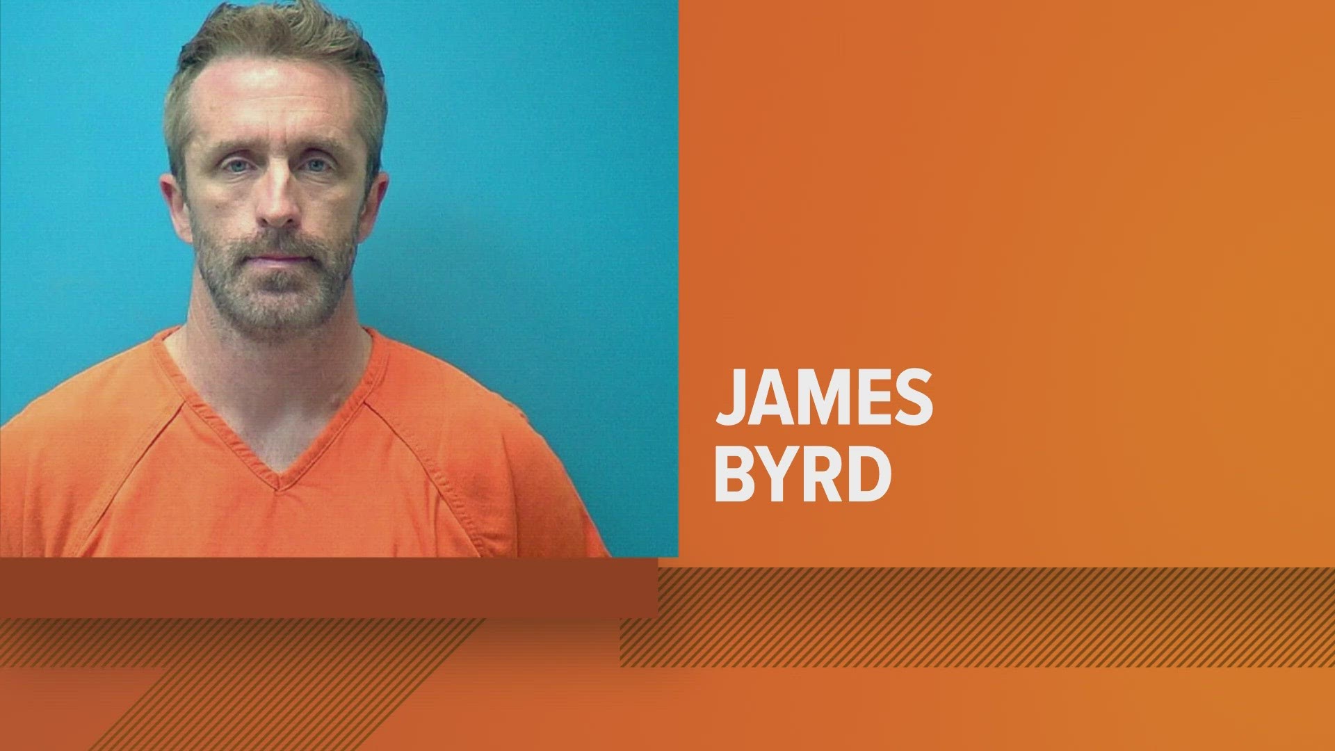 A North Texas police department arrested a Bastrop ISD teacher after they say he was caught trying to message underage girls.