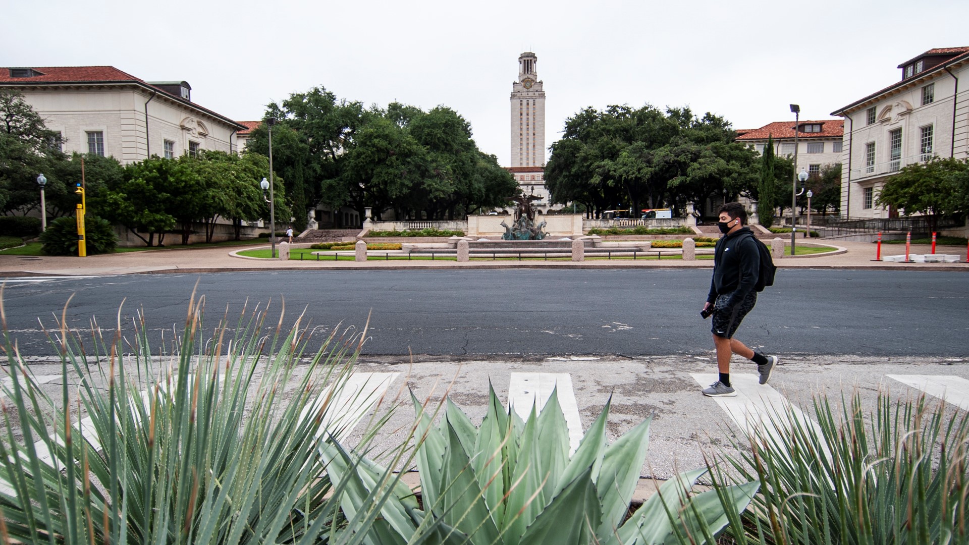 High school students looking to enroll in the fall of 2026 will need to be in the top 5% of their graduating class to receive automatic admission to the university.