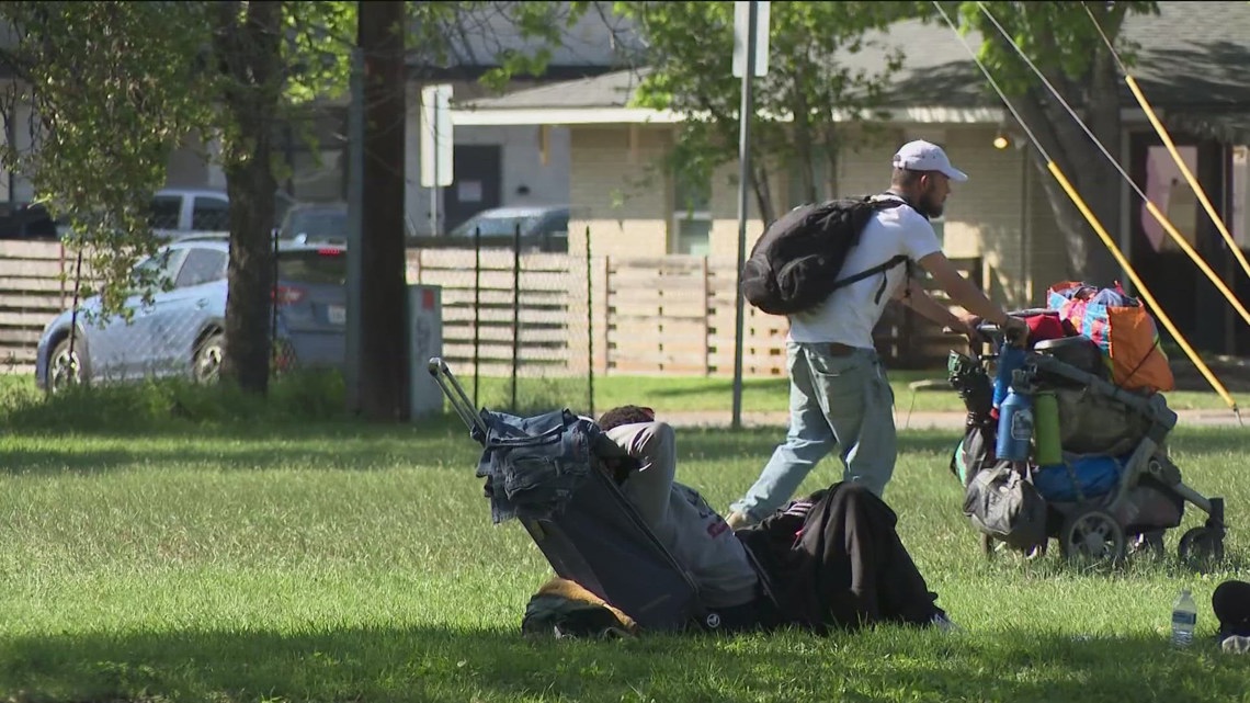 Texas Senate committee holds hearing on bill to limit homeless navigation centers near schools