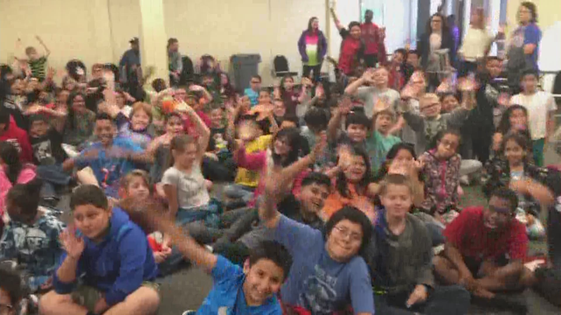 KVUE's Weather Lab visits Johnson Elementary in Taylor