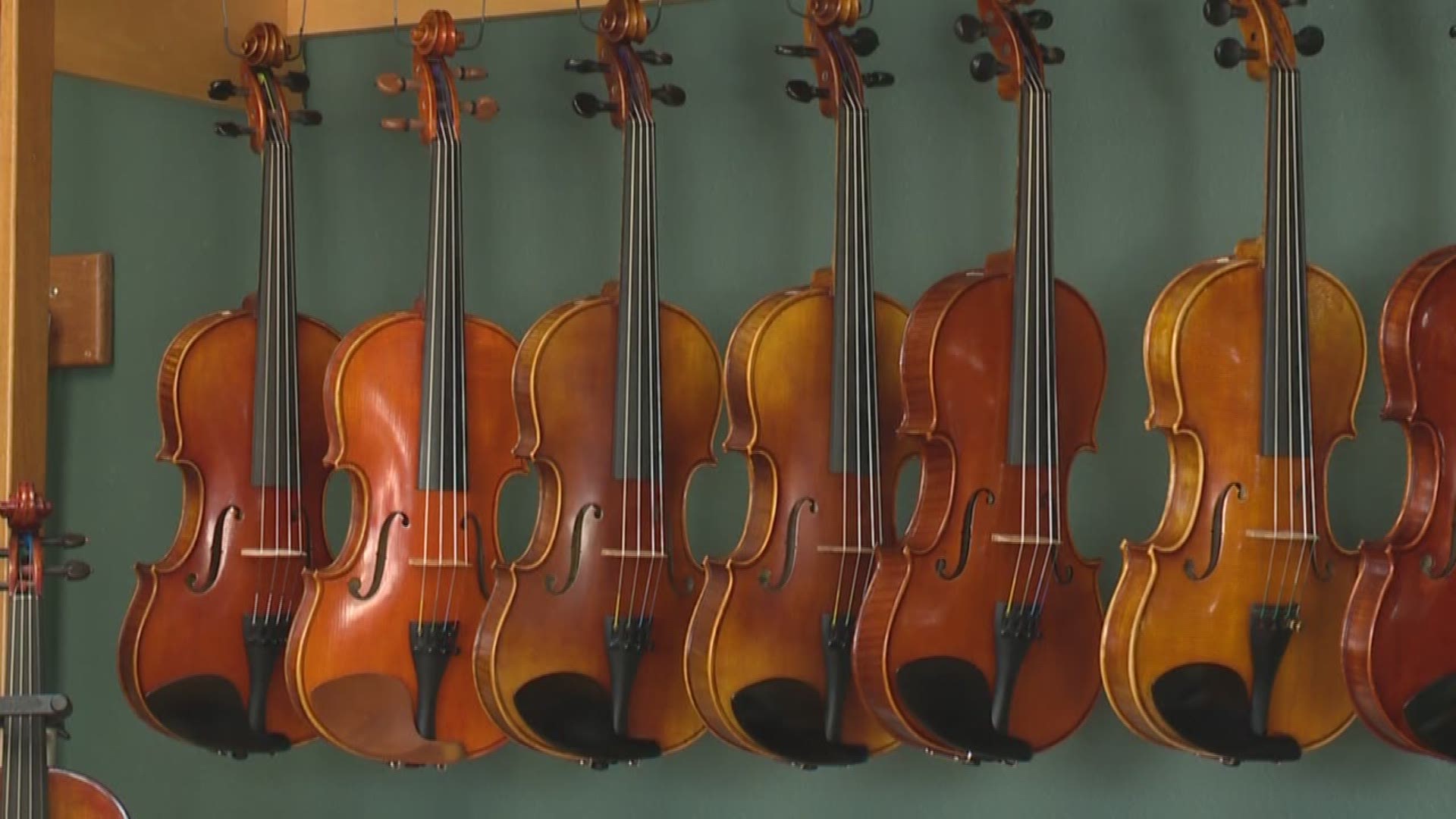 North Austin violin shop donating instruments to Harvey victims | kvue.com