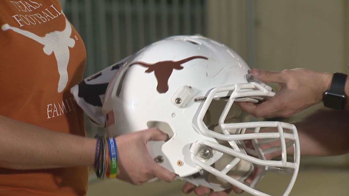 Texas Longhorns 1967-76 TK Helmet 