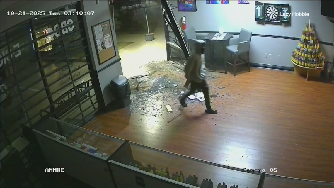 Burglary after car rams into Cedar Park vape shop