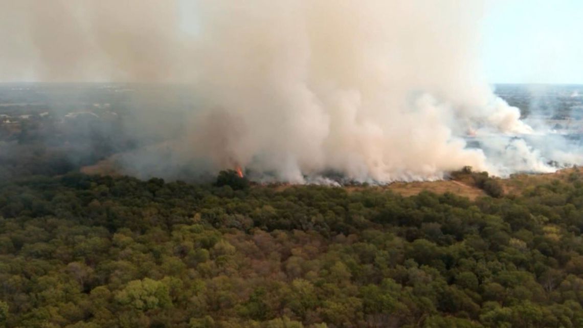 Investigation underway after large fire in East Austin | kvue.com