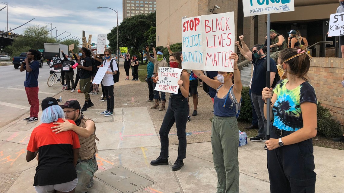 Austin Texas Police Brutality Social Injustice Protest Day Kvue Com