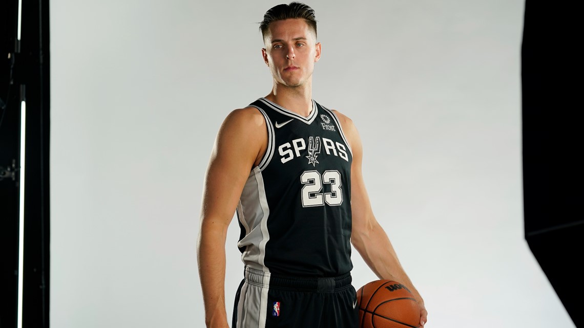Zach Collins discusses offseason mini-camps held by Spurs