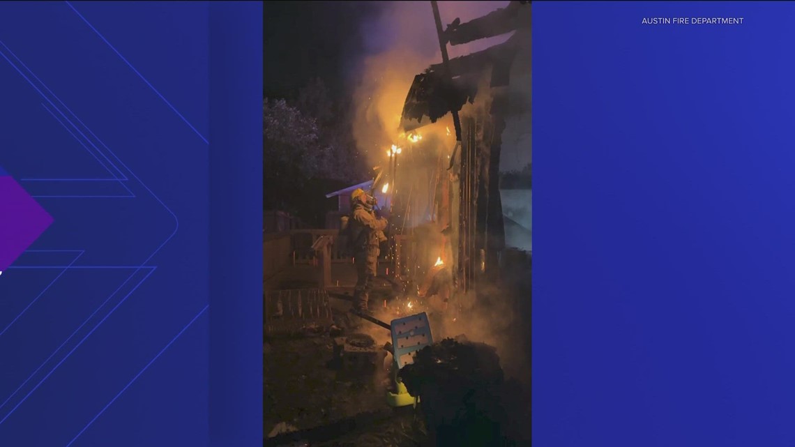 Crews tackle house fire in East Austin | kvue.com