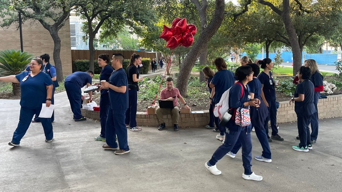 Ascension Seton nurses cast votes on strike possibility | kvue.com