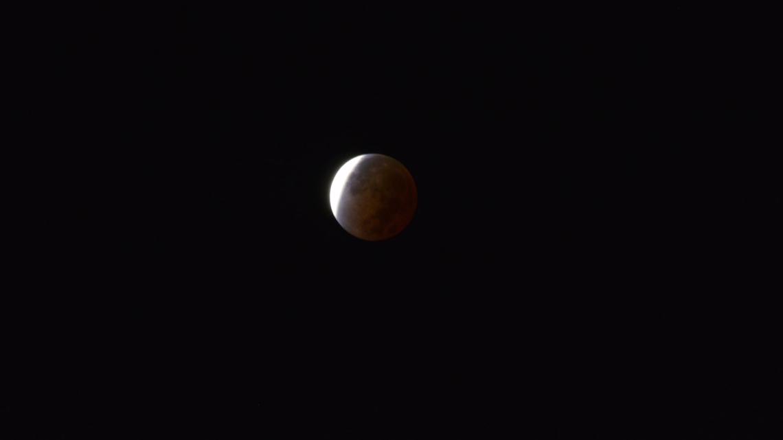 PHOTOS: Partial lunar eclipse - November 2021 | kvue.com