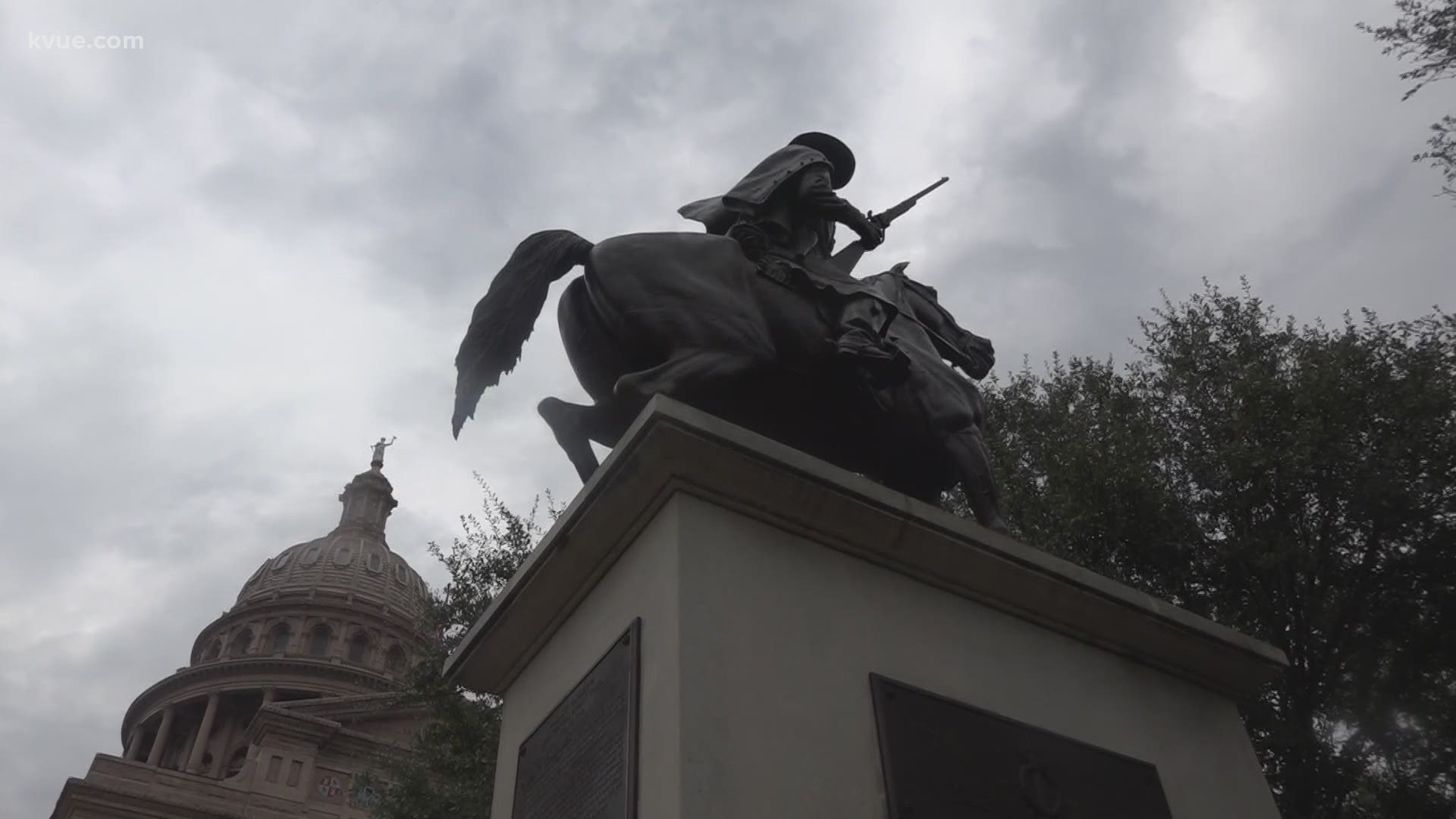 A new Texas bill this legislative session seeks the removal of Confederate monuments from state Capitol grounds. KVUE talks its chance for approval.