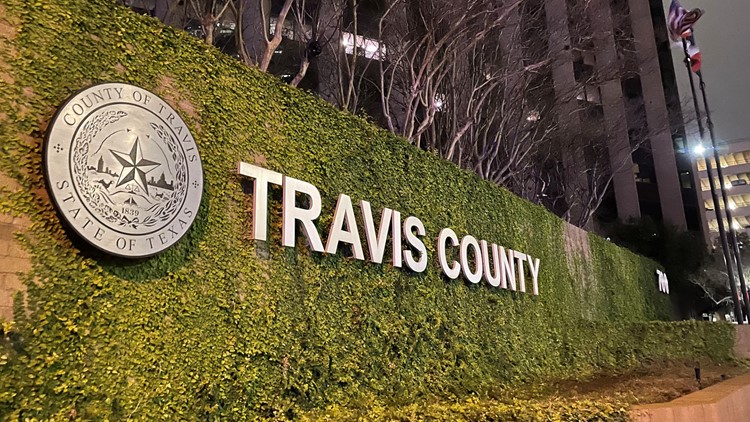 Travis County Commissioners extend early voting hours, raise election worker pay