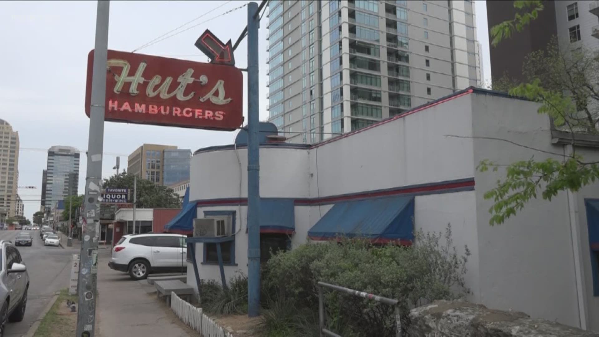 While some restaurants crumble to rising rents, other Austin staples – like Hut's Hamburgers – thrive.