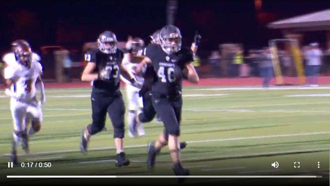 Lockhart's senior defensive lineman with autism scores first TD