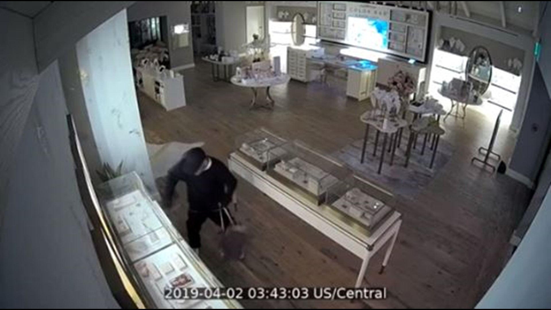 Surveillance video shows an intruder breaking into a Kendra Scott flagship store on South Congress Ave. and removing thousands of dollars of merchandise around 3:40 am on April 2.