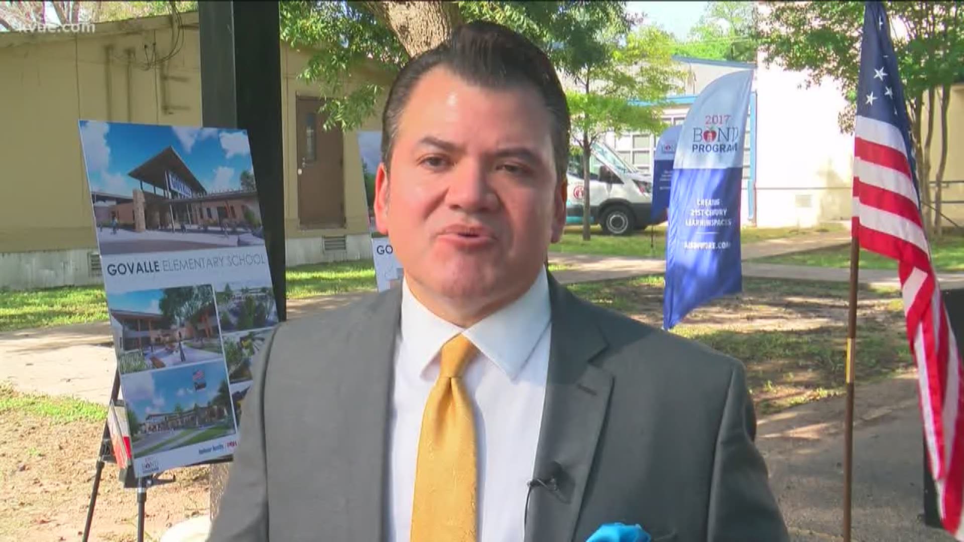Extension approved for Austin ISD superintendent