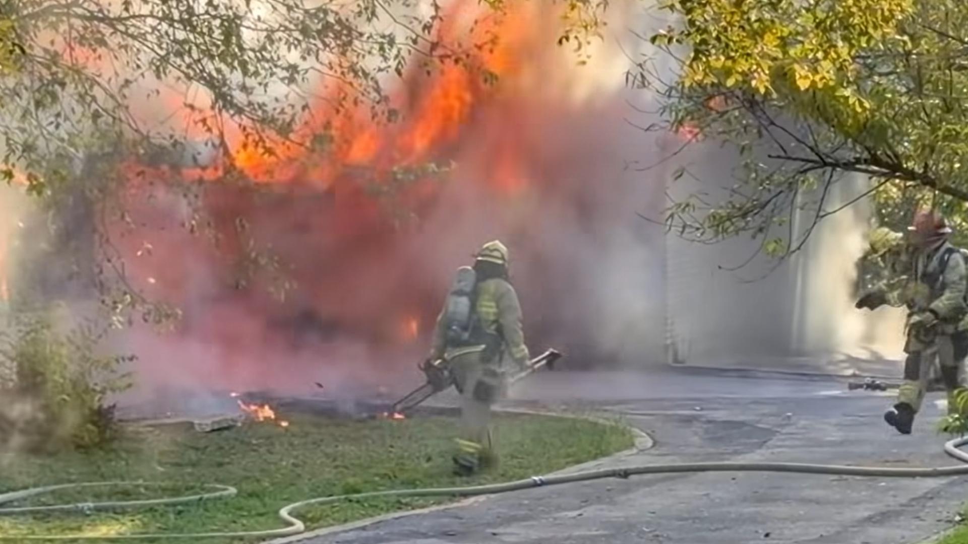 Firefighters put out fire at abandoned home in South Austin