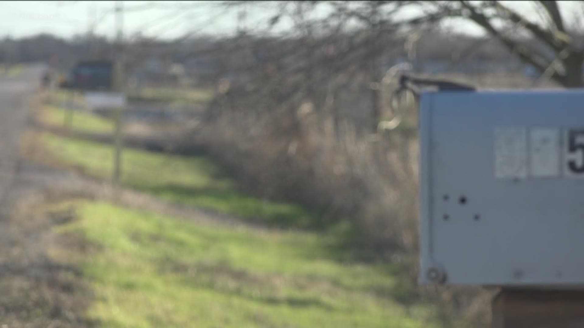 Mail thieves have hit the same county road in Hutto three or four times since Thanksgiving, according to neighbors.