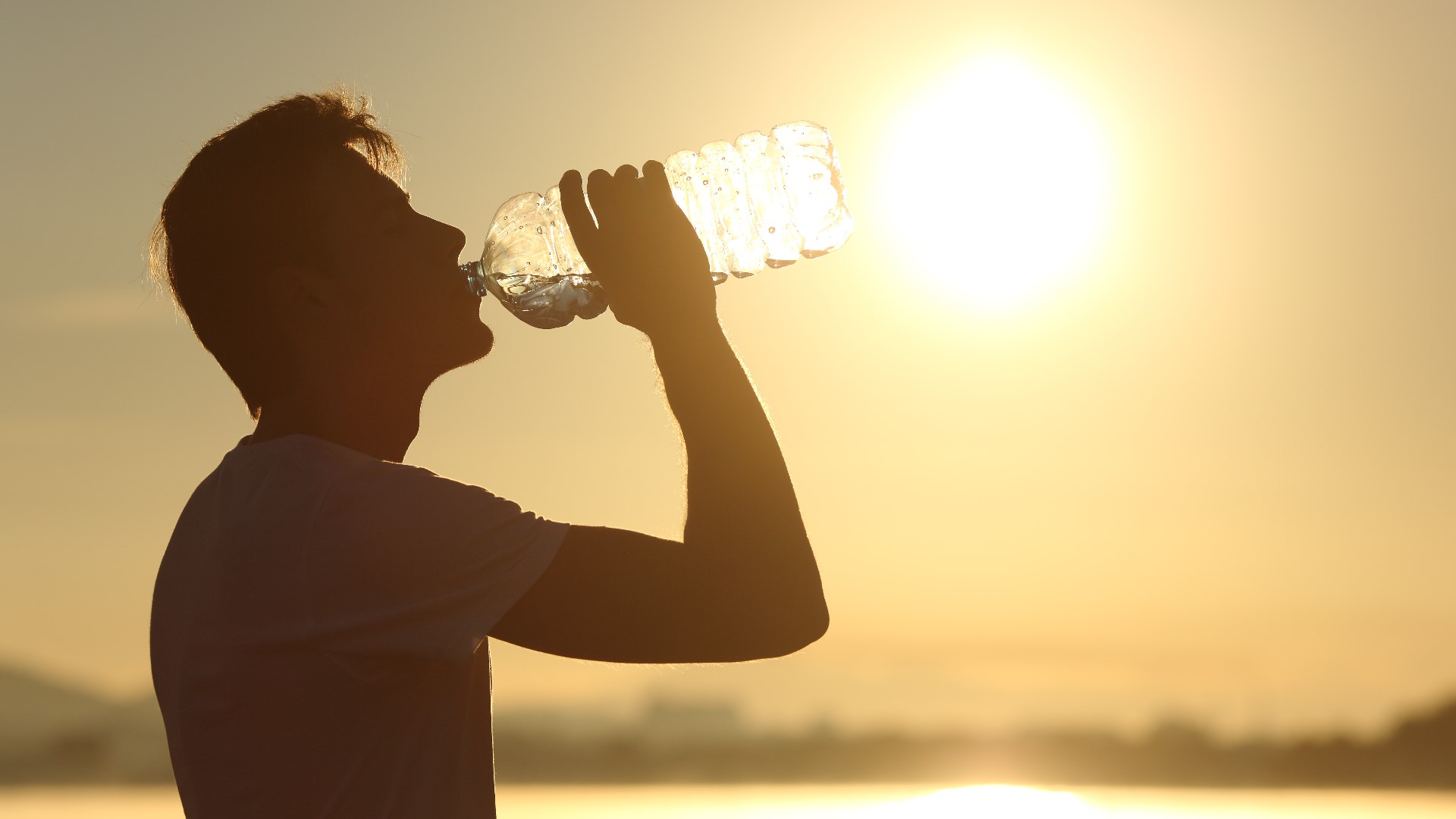 KVUE's Dominique Newland spoke with an Austin doctor to learn how to stay safe and cool during the hot summer months.