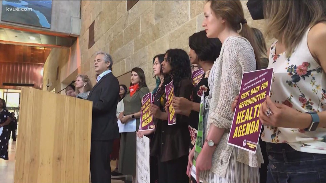 Austin leaders approve resolutions to protect reproductive rights