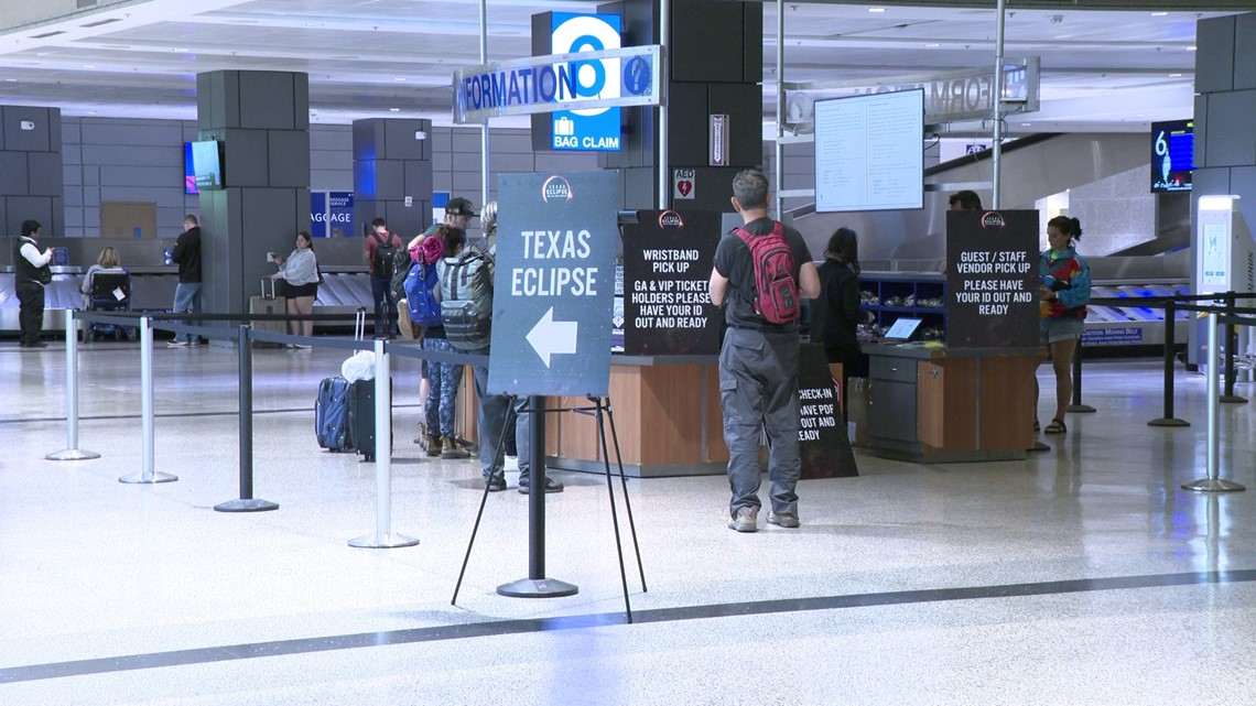 Eclipse viewers arrive in Austin, Texas from all around the world ...