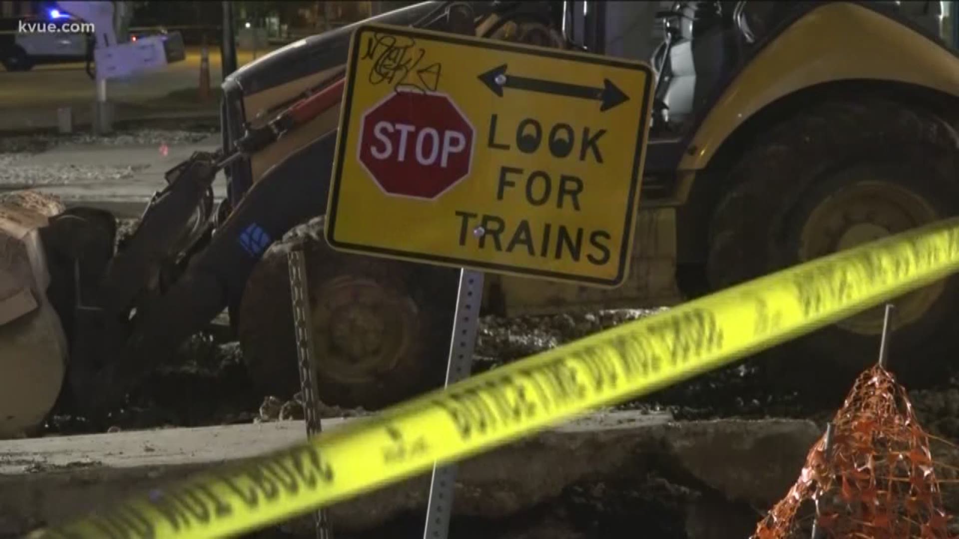 Crews are working throughout the night to remove a derailed train in East Austin, just in time for Monday morning's commute.