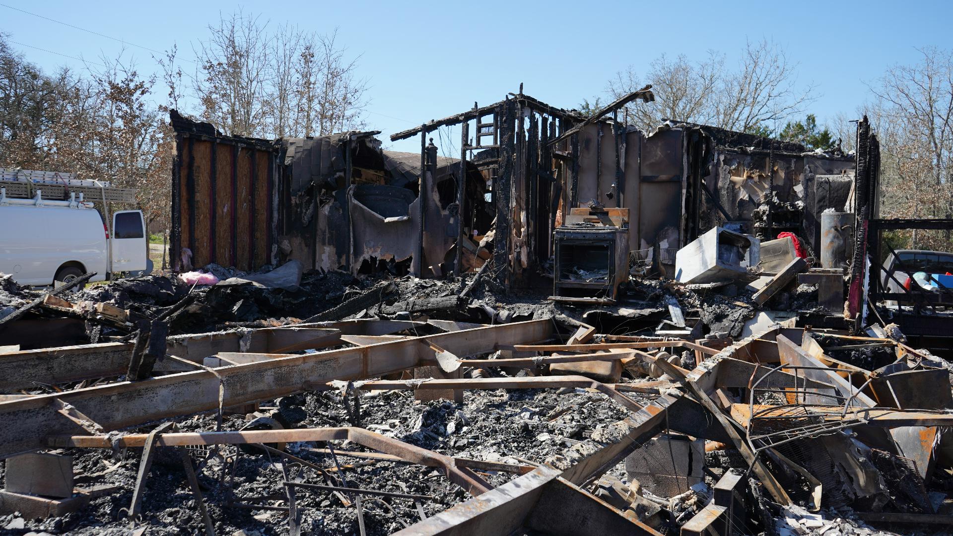 Family looks to rebuild after losing everything in Bastrop County(02)