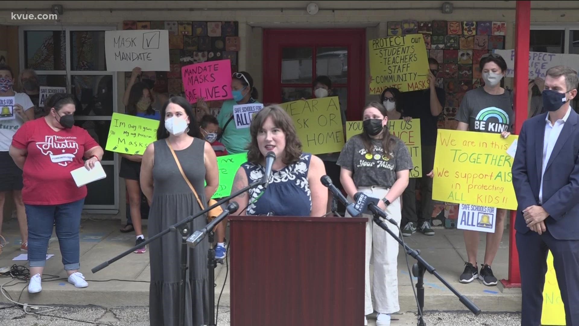 A group of Austin ISD parents, teachers and students are pushing to mandate masks in schools.