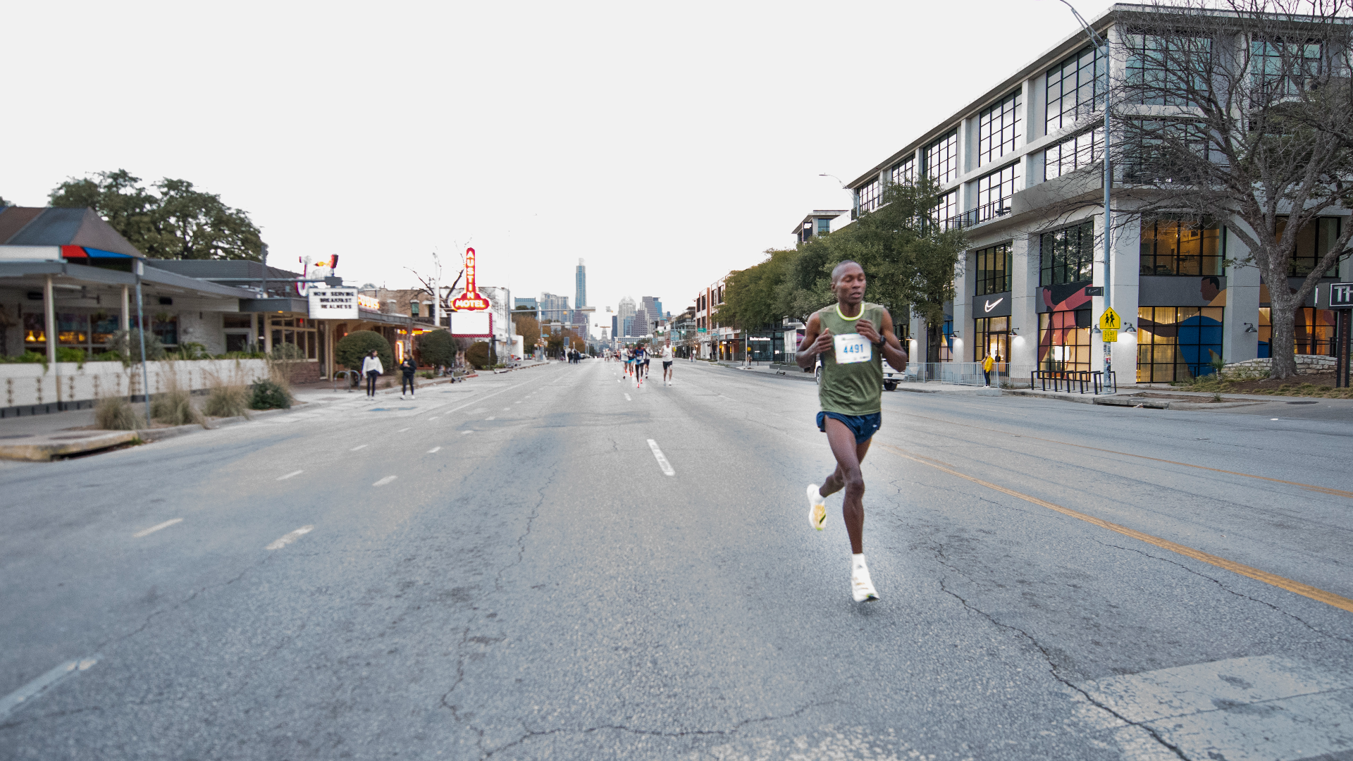 Thousands of runners take over Downtown Austin for 30th Annual Austin ...
