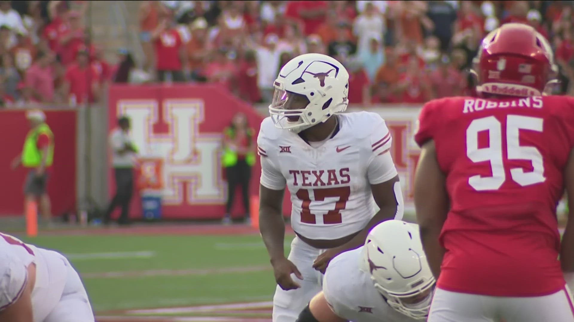 Running back Savion Red has entered the transfer portal. He was the Longhorns' go-to option in the "wildcat formation."