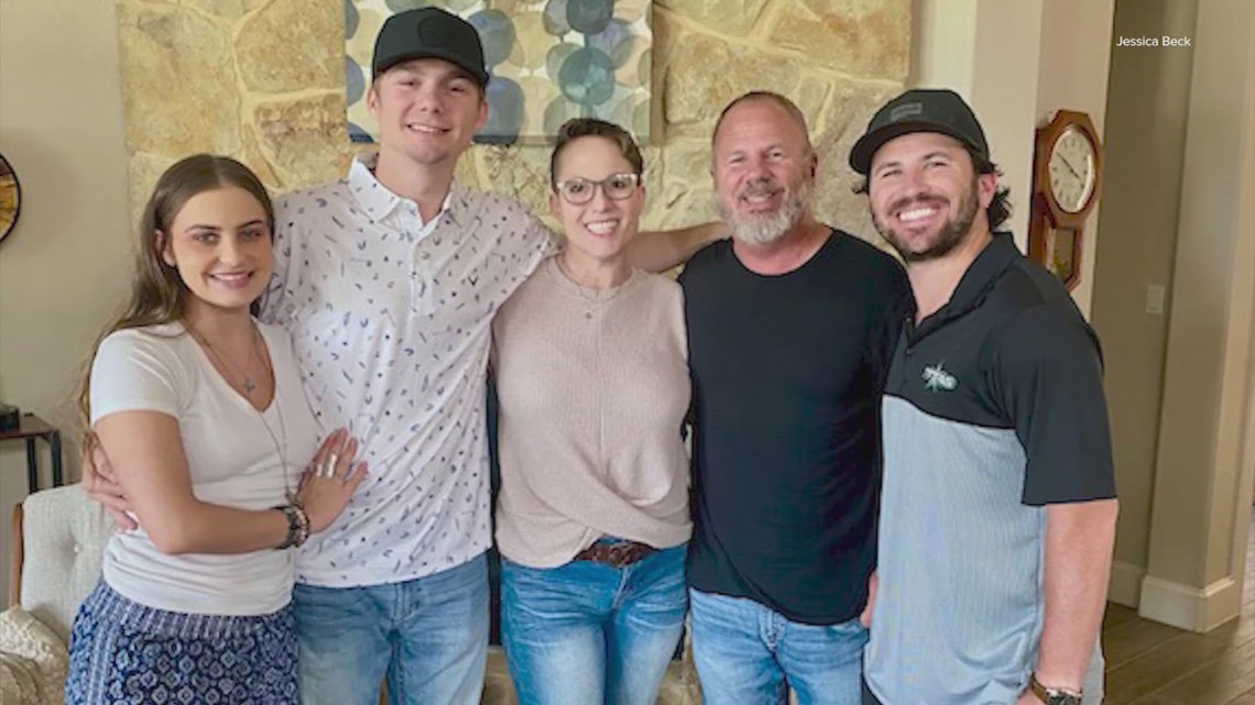 Leukemia survivor credits brother's bone marrow donation for saving her life